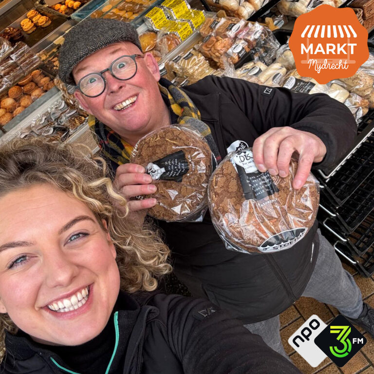 ’t Stoepje Bakker Jan in actie voor 3FM Serious Request op de Markt Mijdrecht